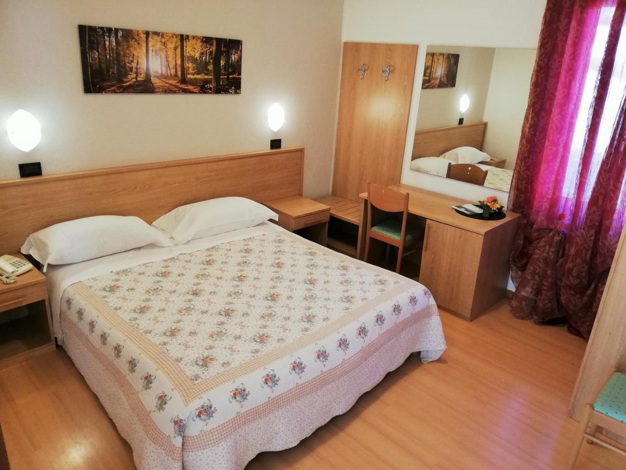 Albergo Neni Brentonico Exterior photo